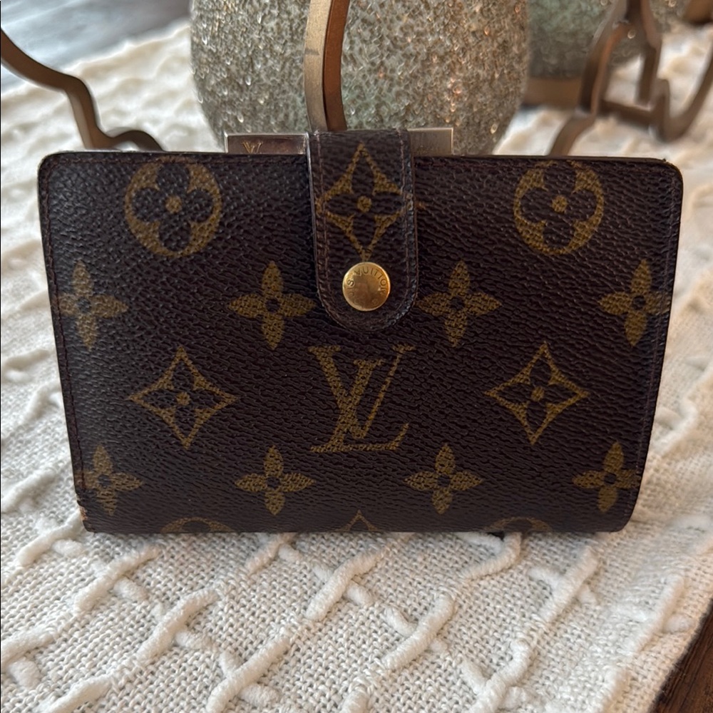 Louis Vuitton Kiss-Lock Wallet